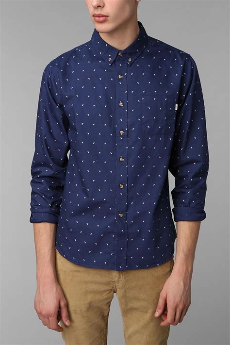 obey button down|More.